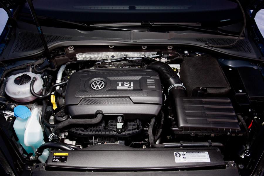  Volkswagen Golf R 5-Door 2013 года  (фото 40 из 100)